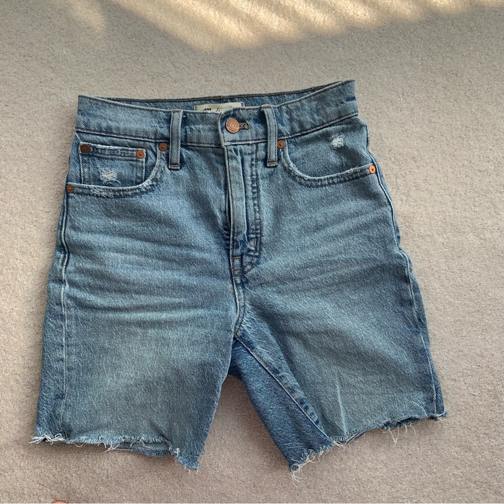 Madewell High rise de min short (mid-length)